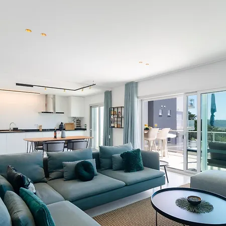 Panoramic Views - Terrace, Sea Views & Pool Appartement *