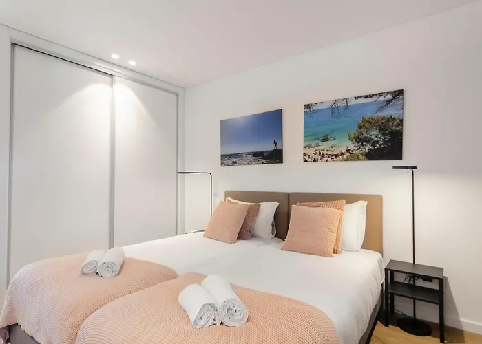 Panoramic Views - Terrace, Sea Views & Pool דירה *