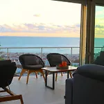 Panoramic Views - Terrace, Sea Views & Pool Appartamento