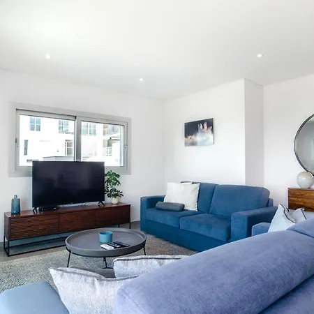 Daire Panoramic Views - Terrace, Sea Views & Pool
