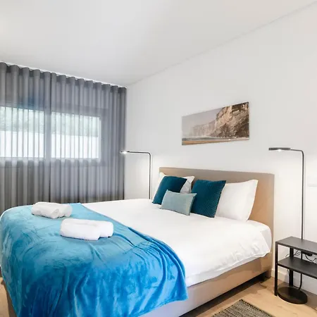 Daire Panoramic Views - Terrace, Sea Views & Pool *