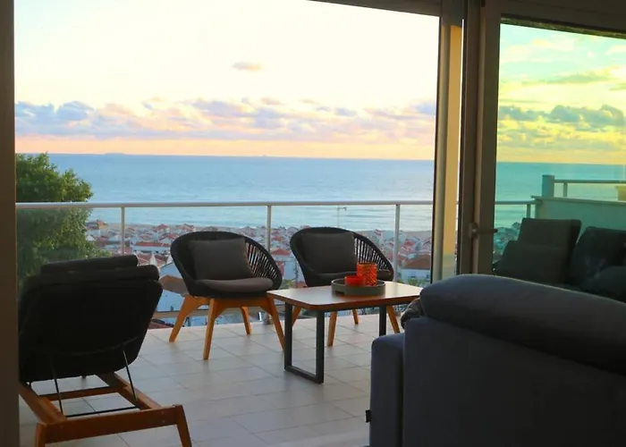 Panoramic Views - Terrace, Sea Views & Pool アパート